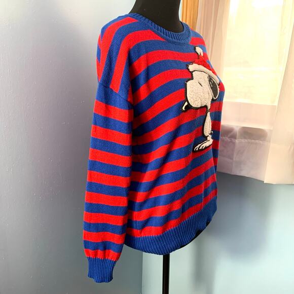 Peanuts Snoopy Striped Holiday Sweater Size Medium - Picture 6 of 8